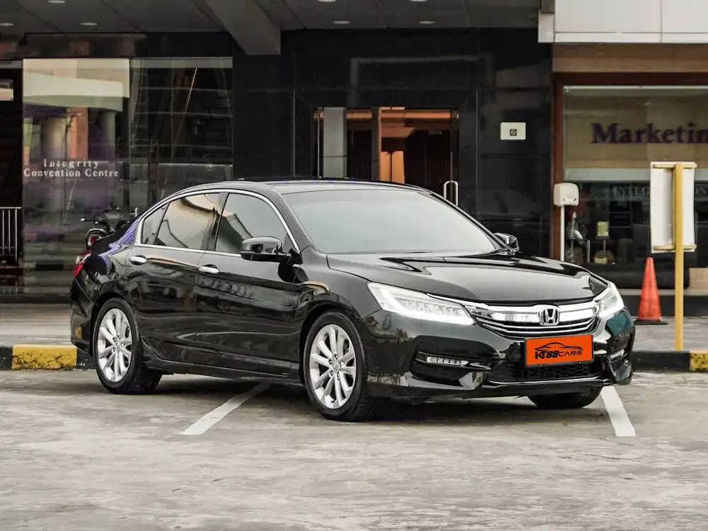 Honda Accord 2.4 VTIL 2016 hitam matic