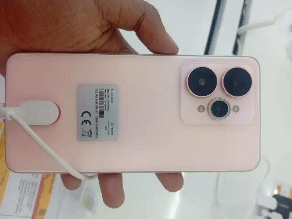 CICILAN RINGAN HP REALME