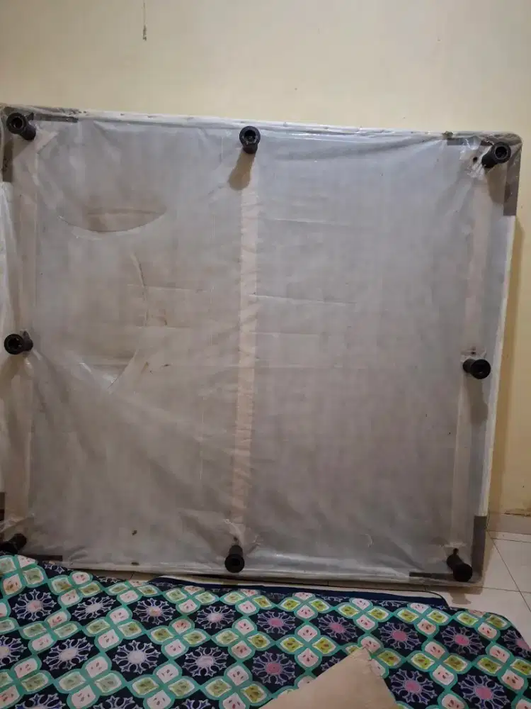 Dipan kasur 180x200