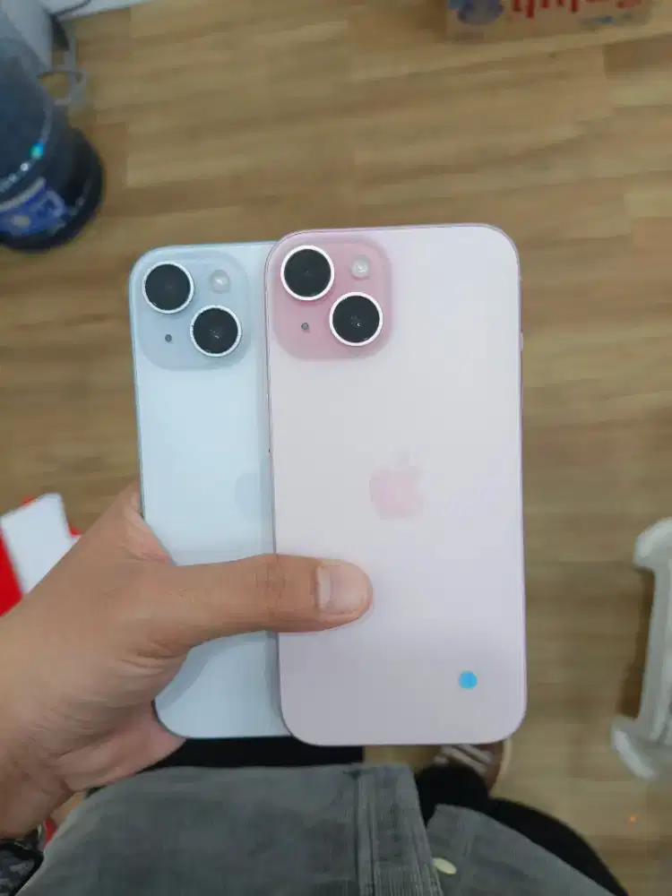 IPHONE 15 128GB RESMI BLUE PINK