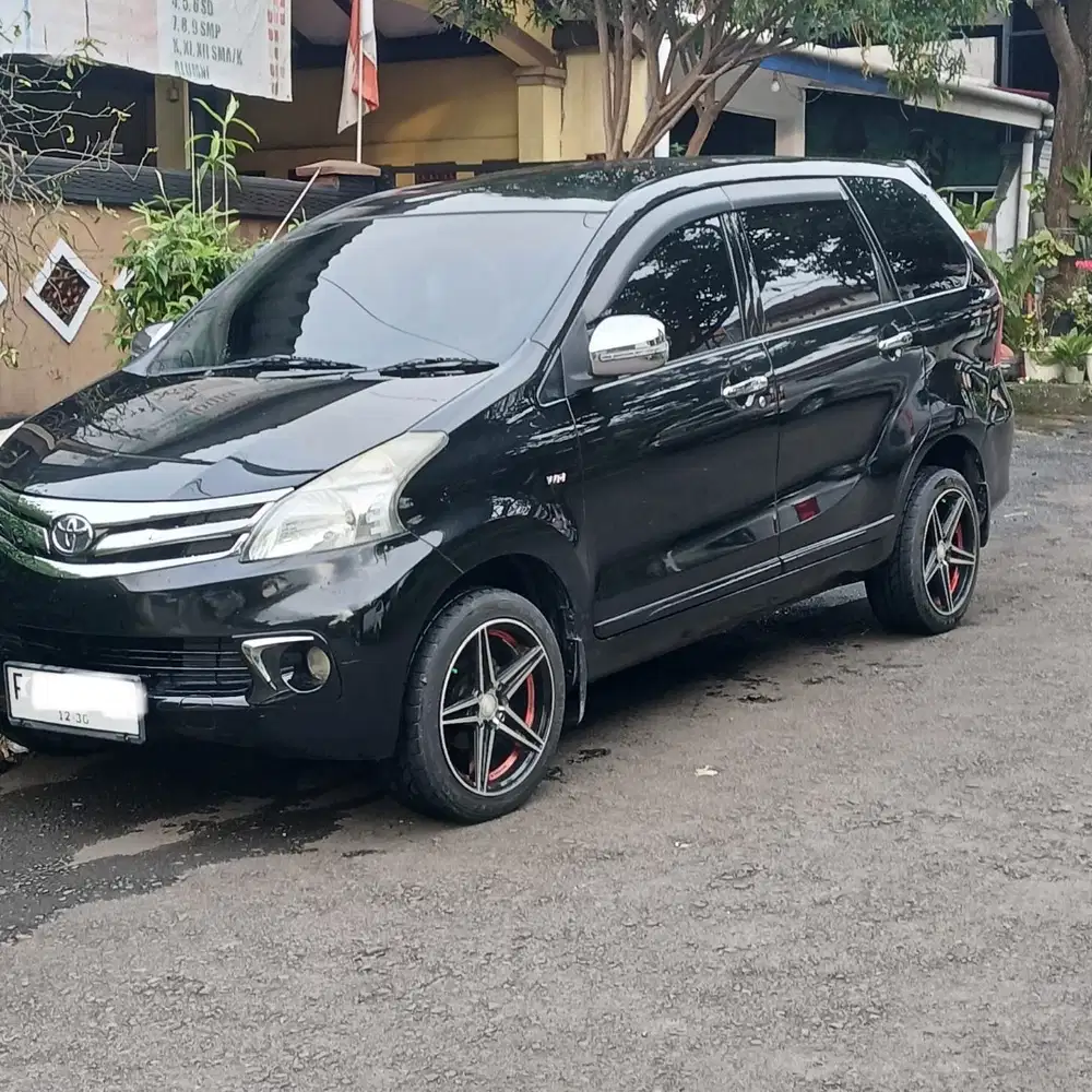 Toyota Avanza 1.3 G AT 2013