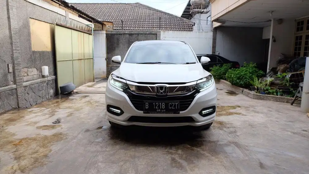 Honda HRV Prestige CVT AT MATIC 2021 Putih KM30rban antik terawat