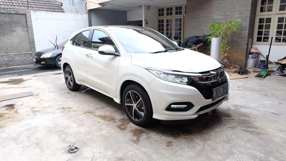Honda HRV Prestige CVT AT MATIC 2021 Putih km30rban kondisi antik