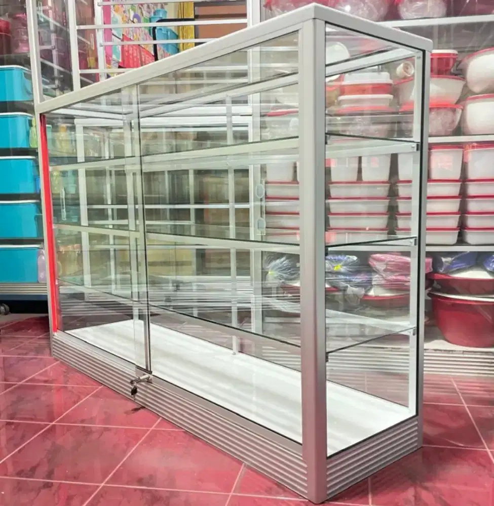 Etalase 1,5m x 1m 
Untuk perlengkapan Usaha