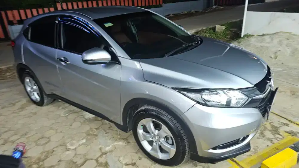 Hrv E CVT 2016 .