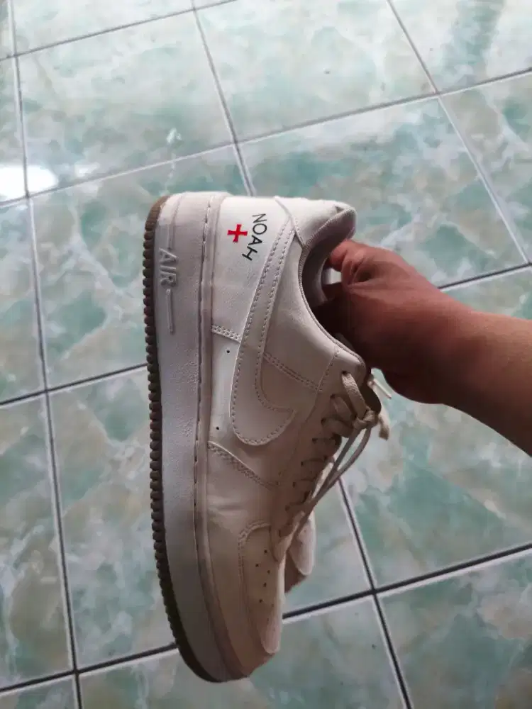 Sapatu Nike Noah