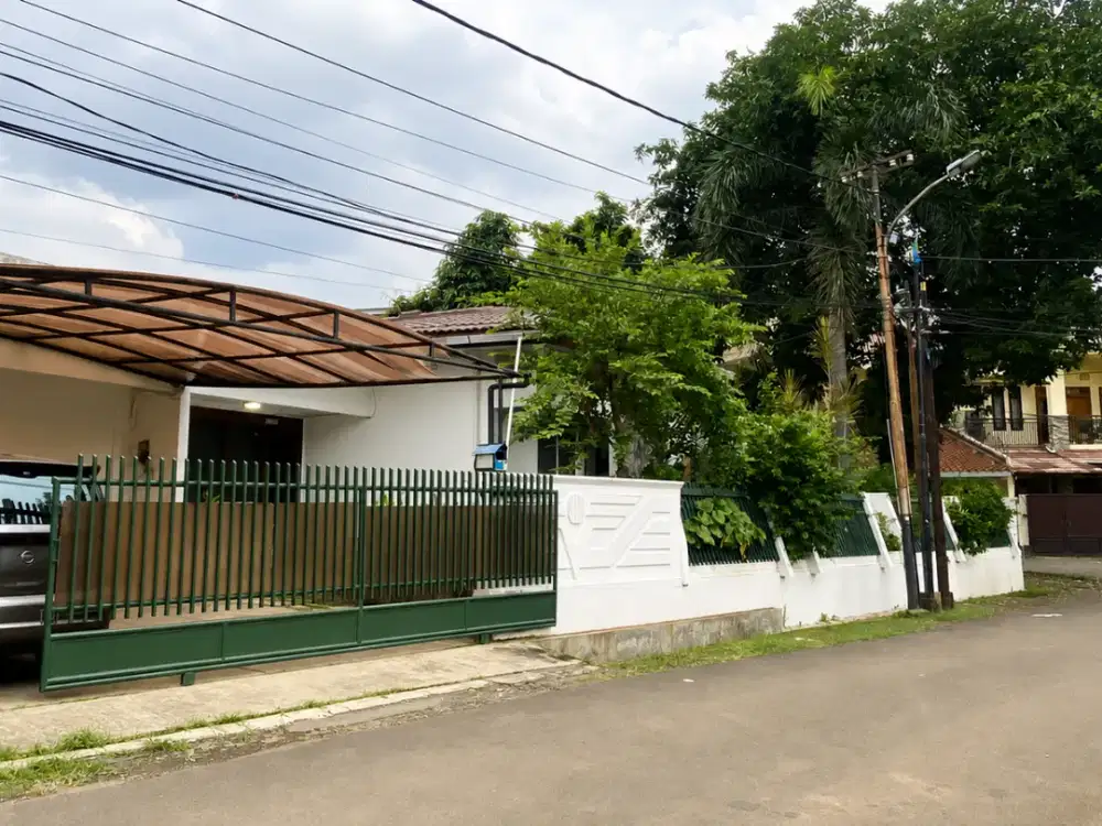 Rumah HOEK Di Bawah  NJOP dlm Komplek Loka Indah Warung Buncit Mampang Jakarta
