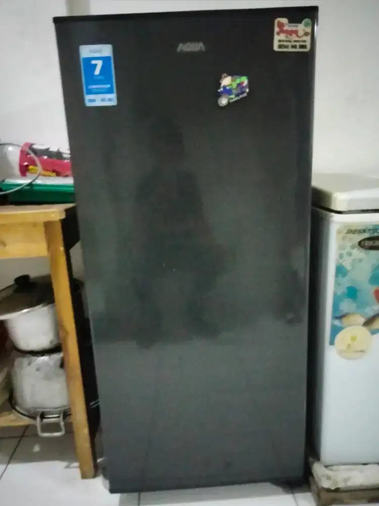 Jual Cepat aja edisi tutup Kios Kulkas 1 pintu merk Aqua