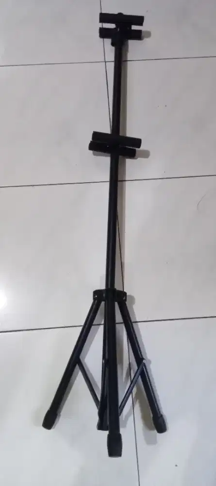 Tripod banner 2 sisi siap pakai nego cod rungkut ganku