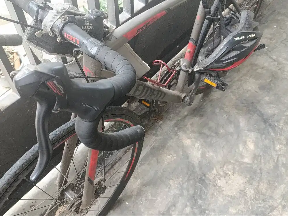 Sepeda Roadbike merk element