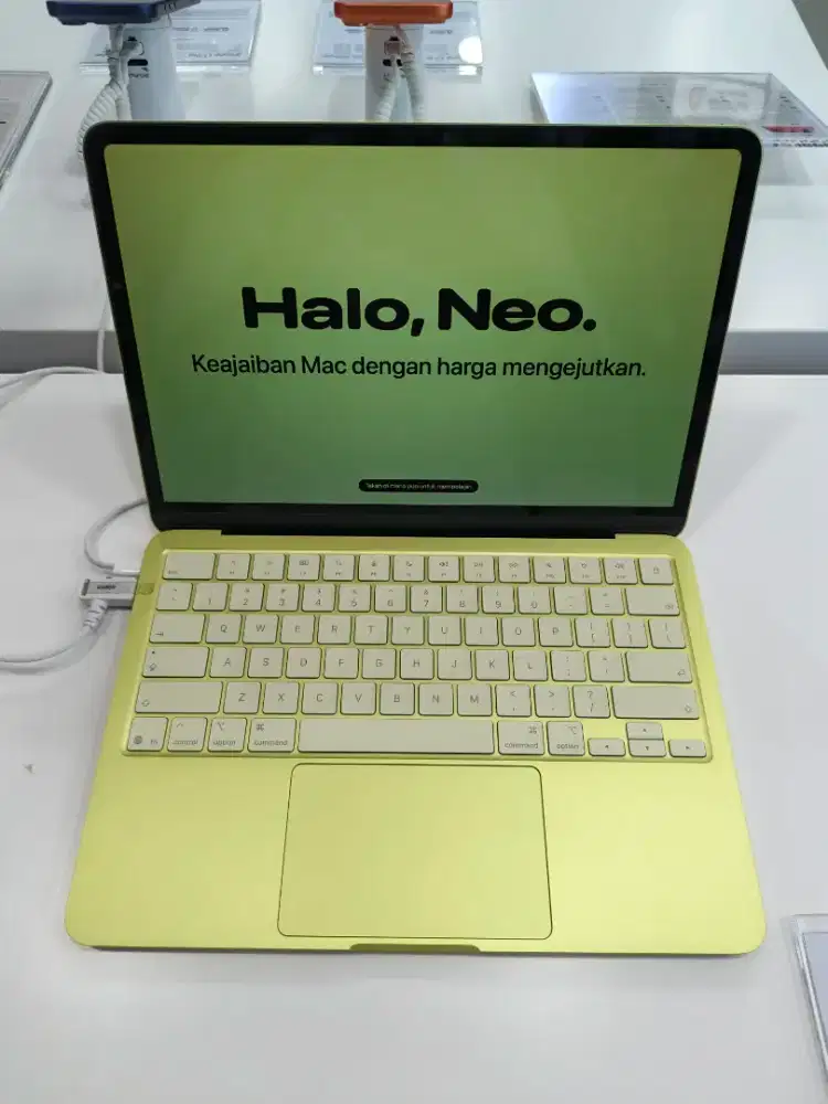 Kredit macbook neo promo bebas 2x angsuran