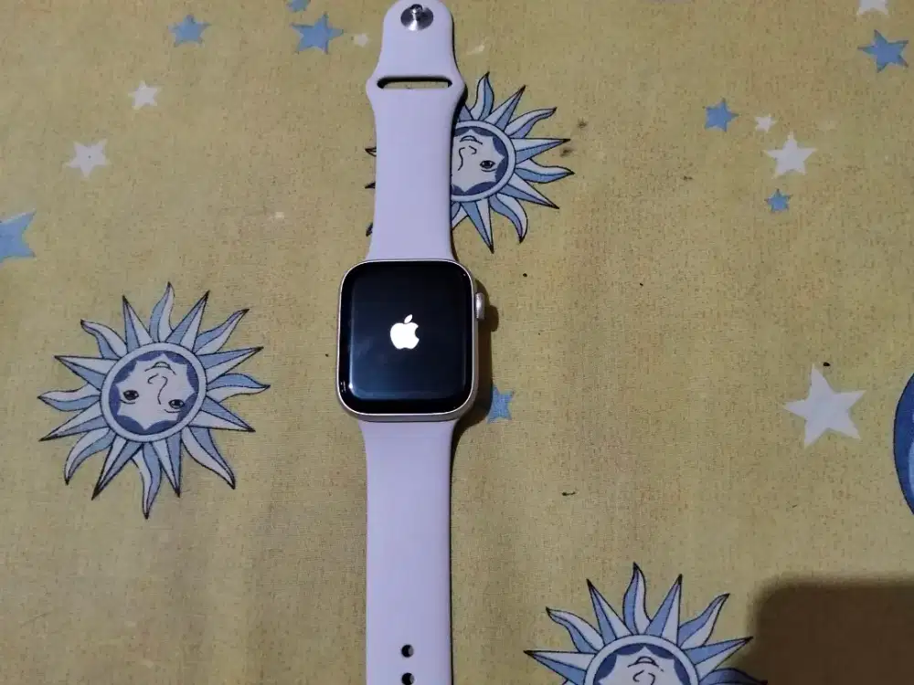 Apple Watch SE gen 2 45mm
