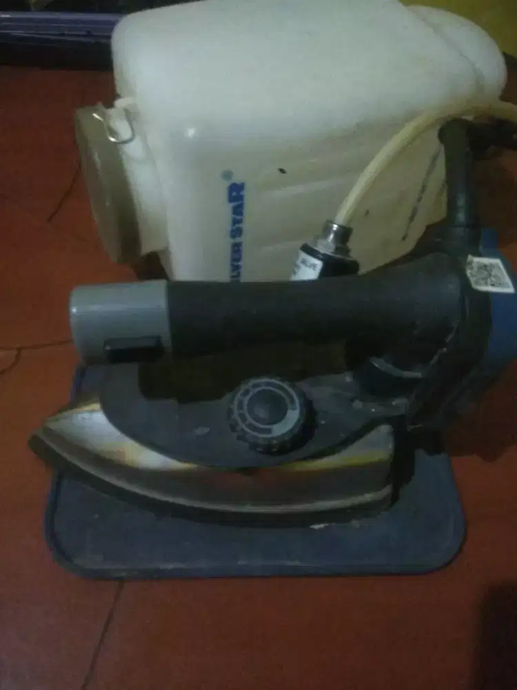 Setrika uap listrik