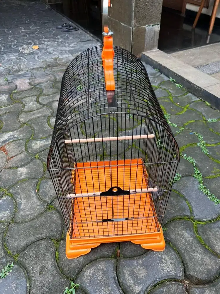 Sangkar burung besi kotak jumbo merek F1 35x40cm warna orange