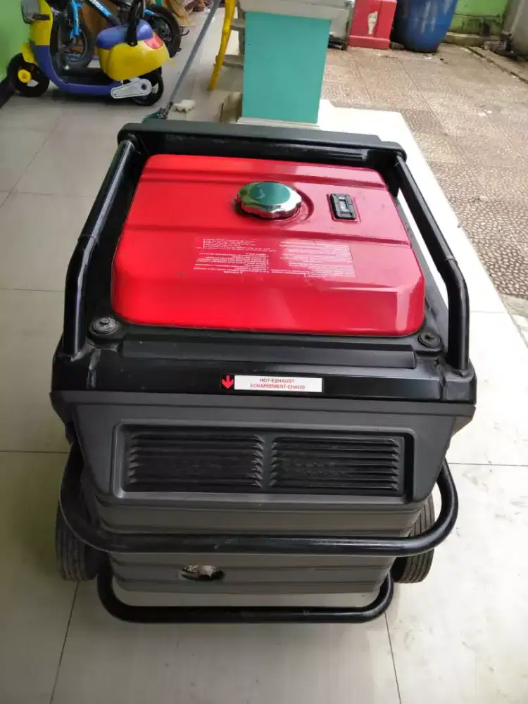 Genset Honda Silent EU65is 5200 Watt Bisa COD