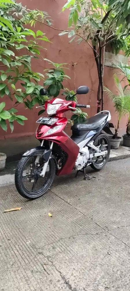 Jupiter MX 2007 merah