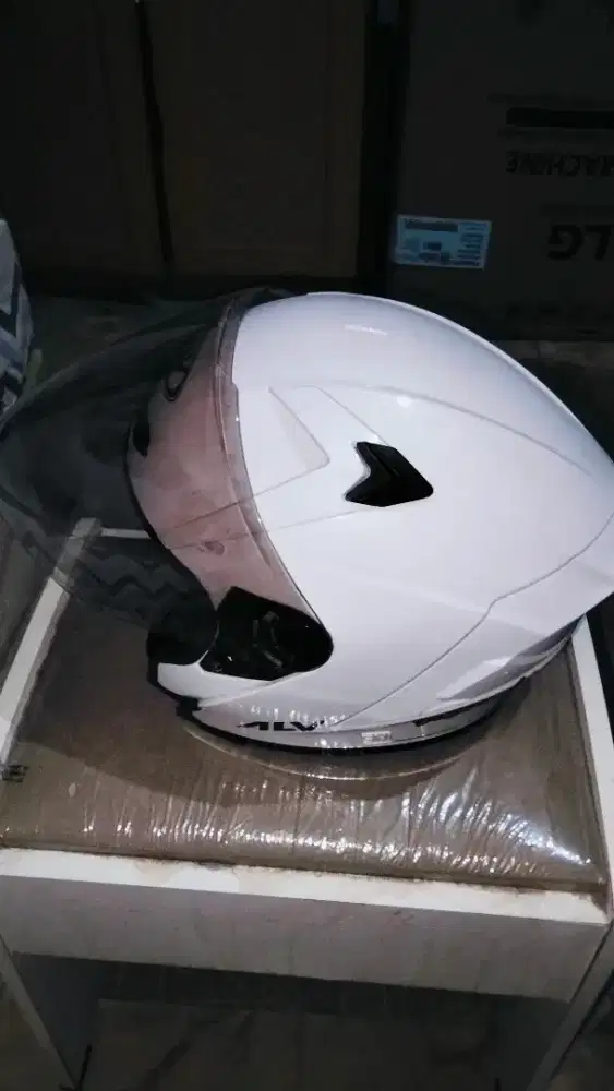 HELM MOTOR MERK ALV