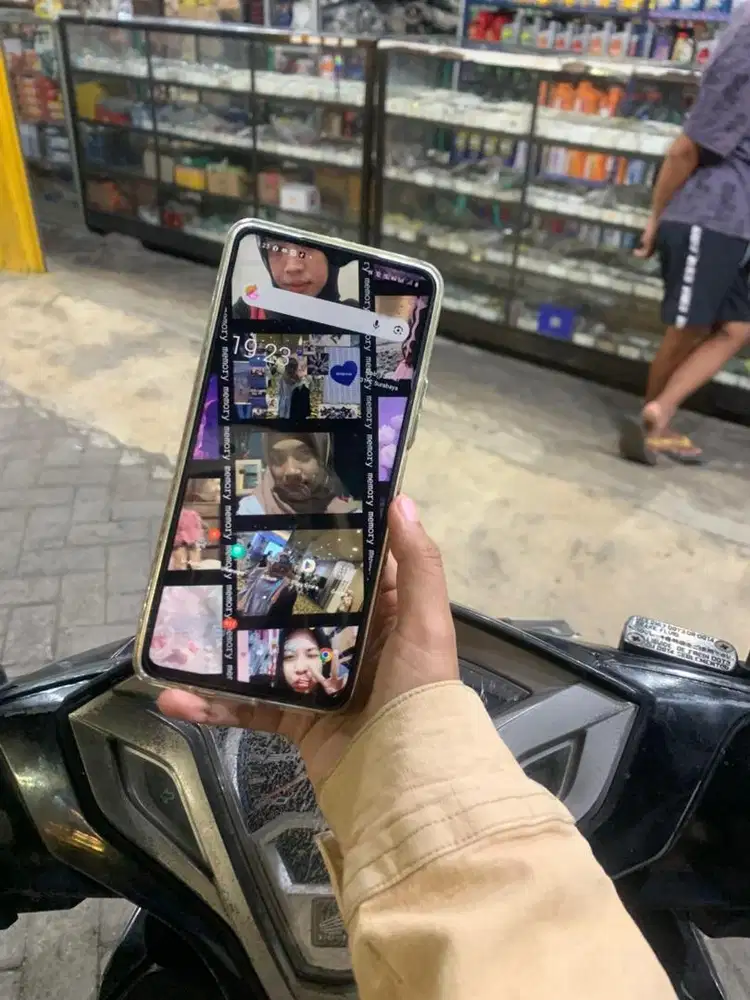 Di jual vivo y27s kondisi mulus