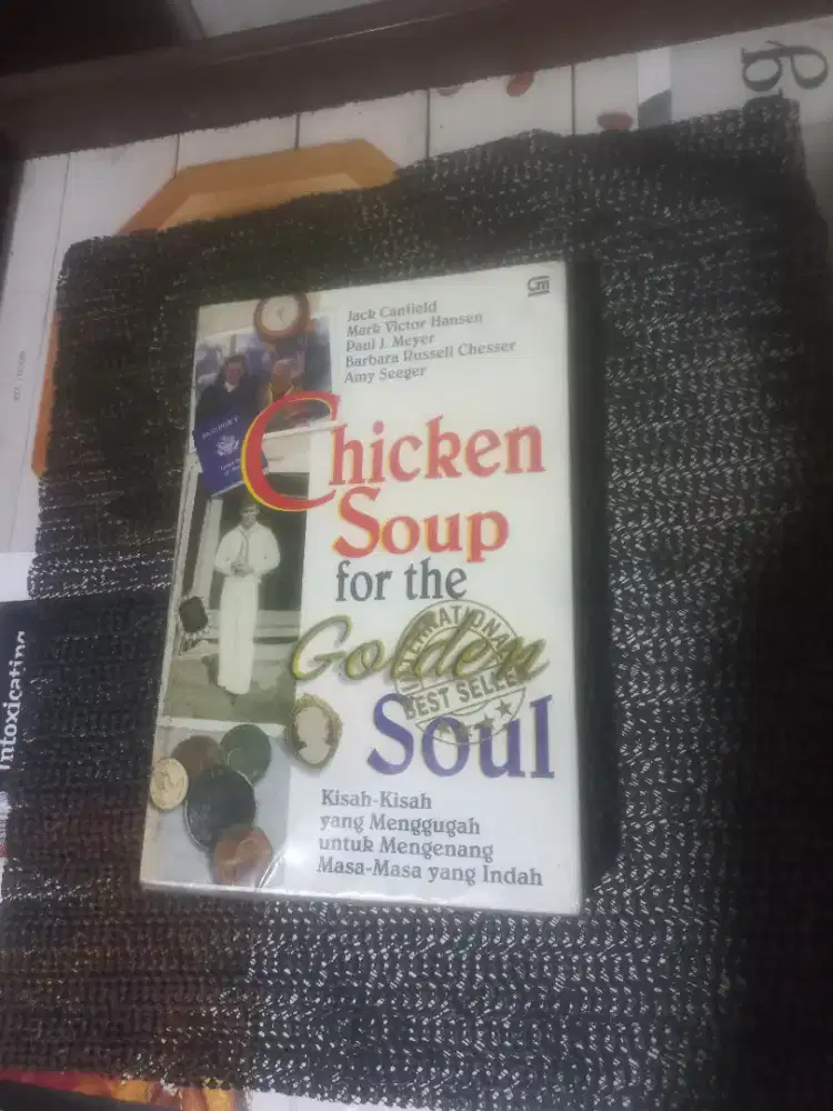 Buku Chicken Soup for The Golden Soul oleh
Jack Canfield dll