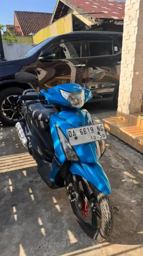 Di jual motor suzuki spin sr 2010