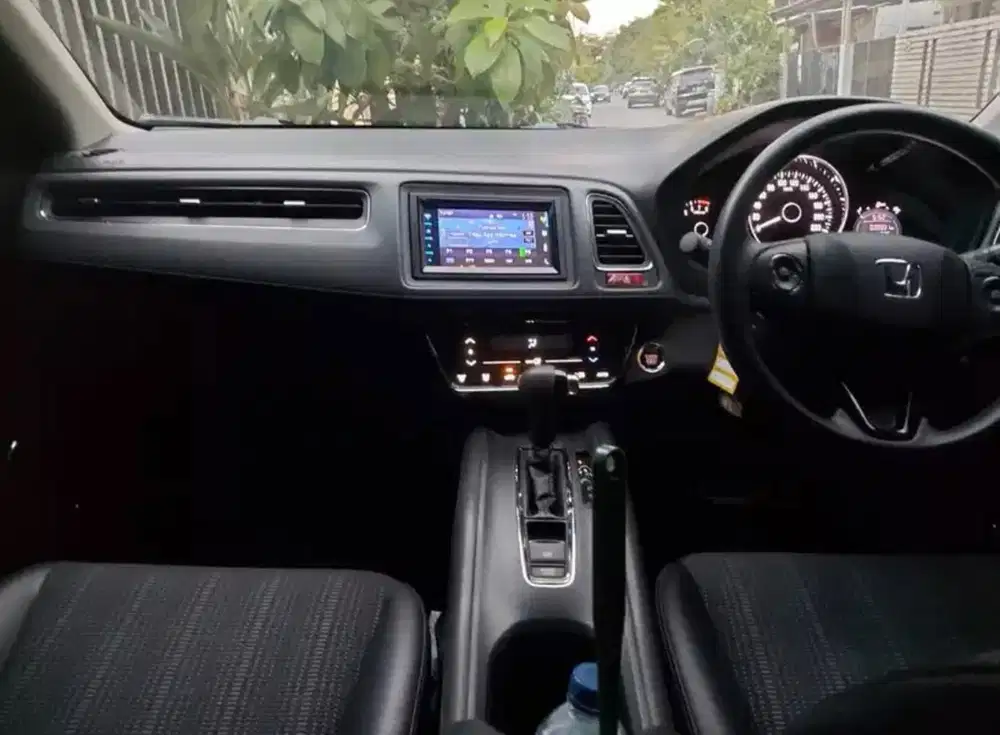 Honda HR-V E 2017 KILOMETER RENDAH