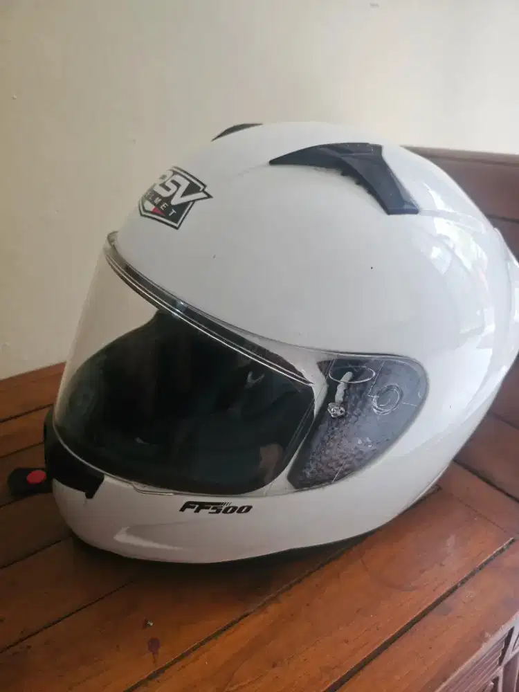 Helm rsv putih ukuran L