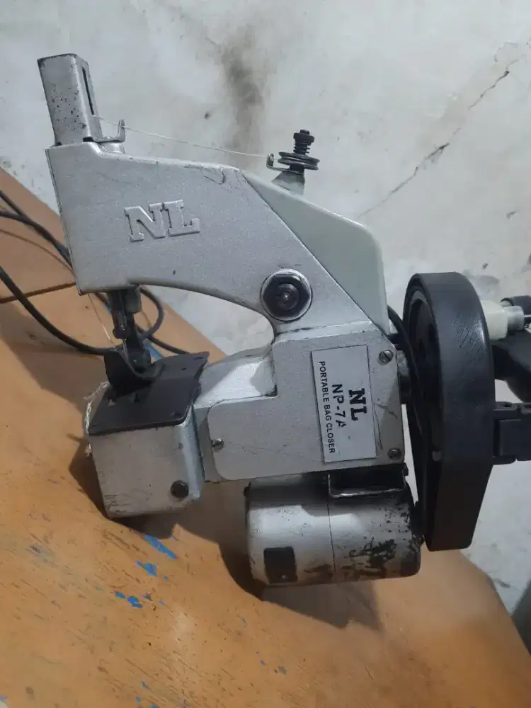 Mesin jahit karung NL