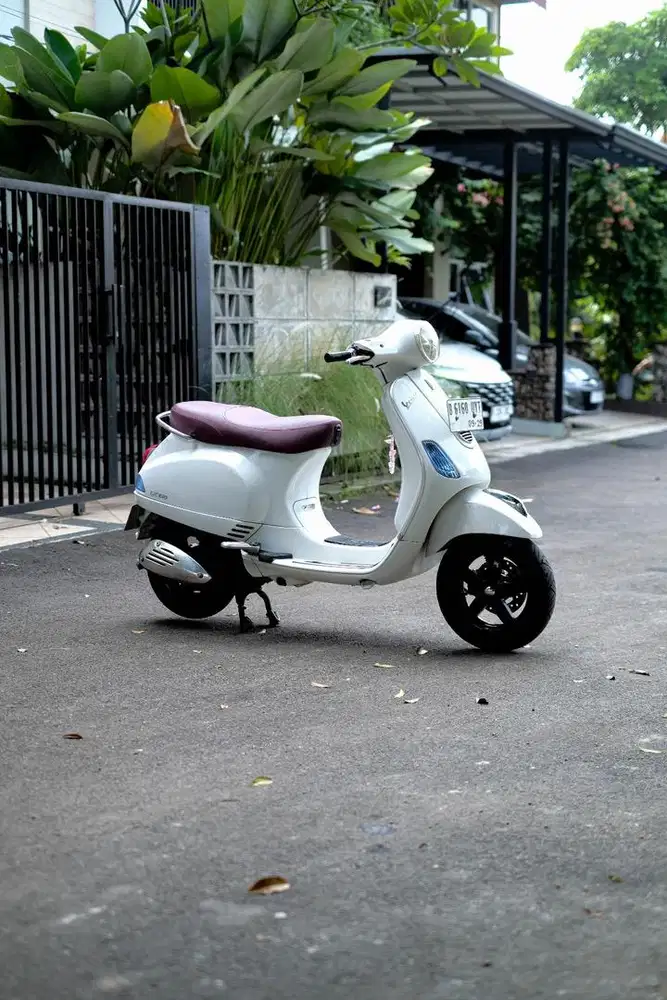 VESPA LX 150 2VIE TAHUN 2013