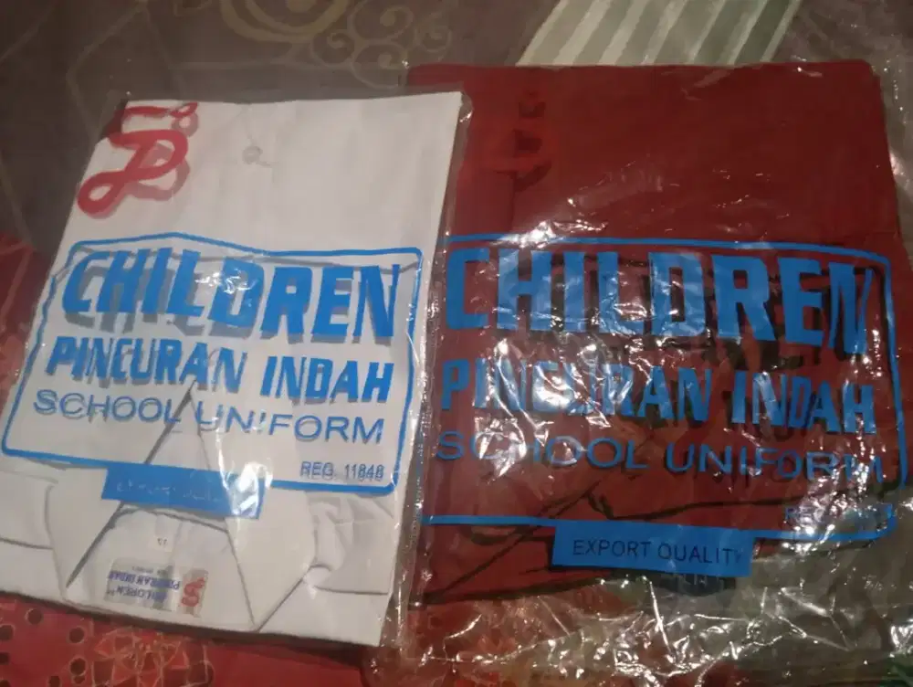 Peralatan sekolah