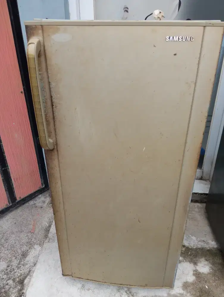 Kulkas 1 pintu normal