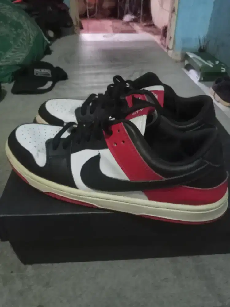 Jual sepatu Nike size 42 harga 200 ribu