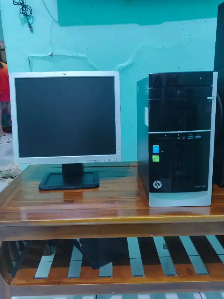 CPU + Monitor Intel Xeon X3430
