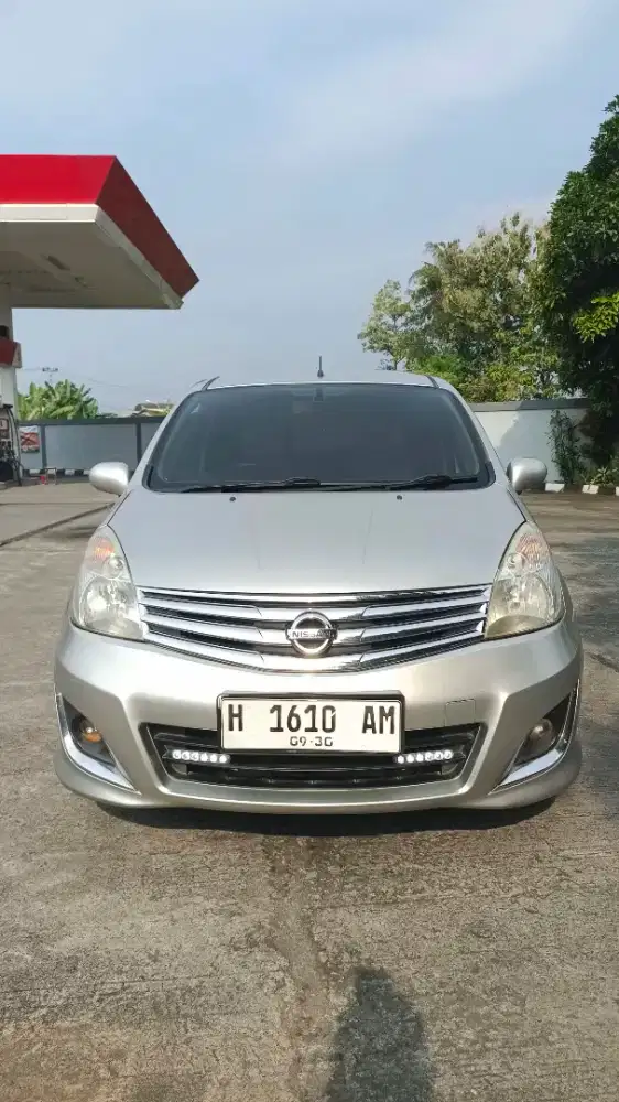 Grand Livina XV 2013 Metik Tinggal Pake