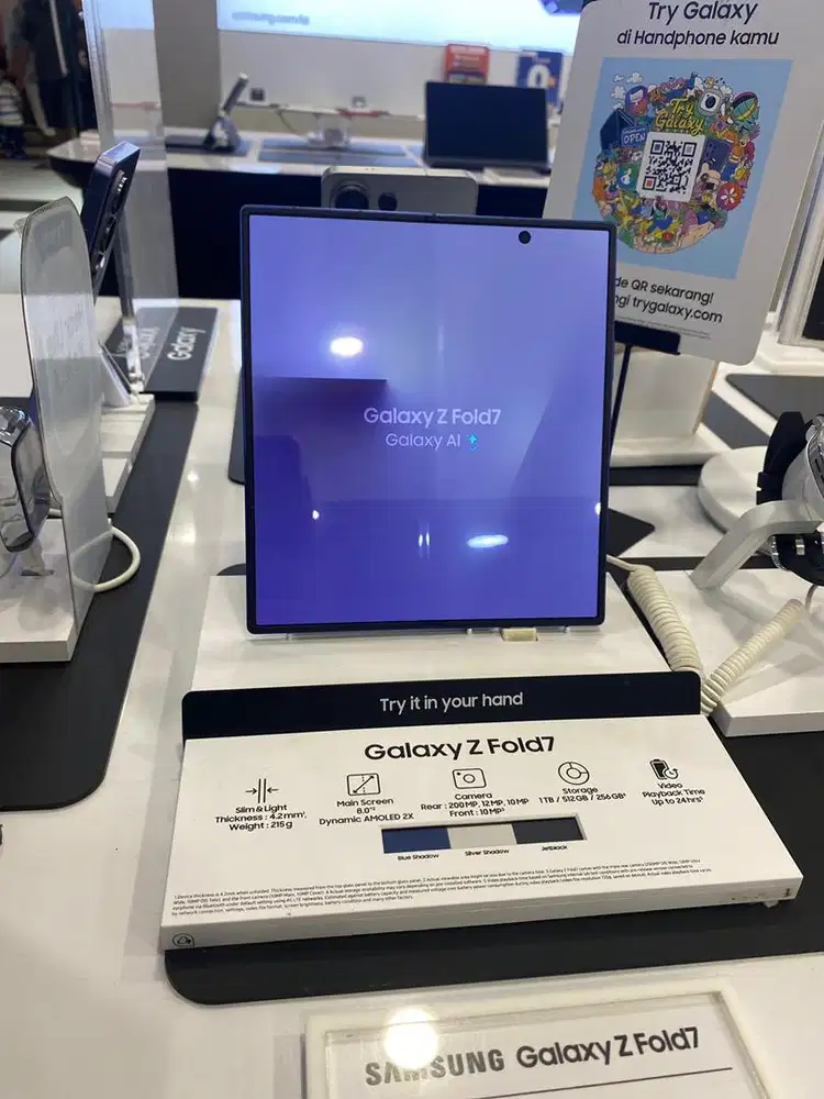 Samsung galaxy Zfold 7 NEW