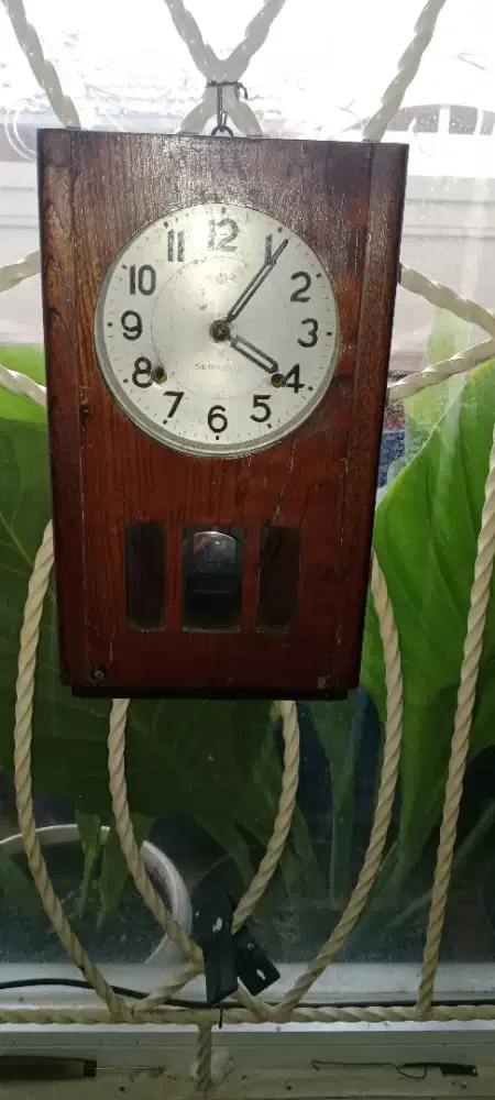 Jam tembok Jepang seikosha