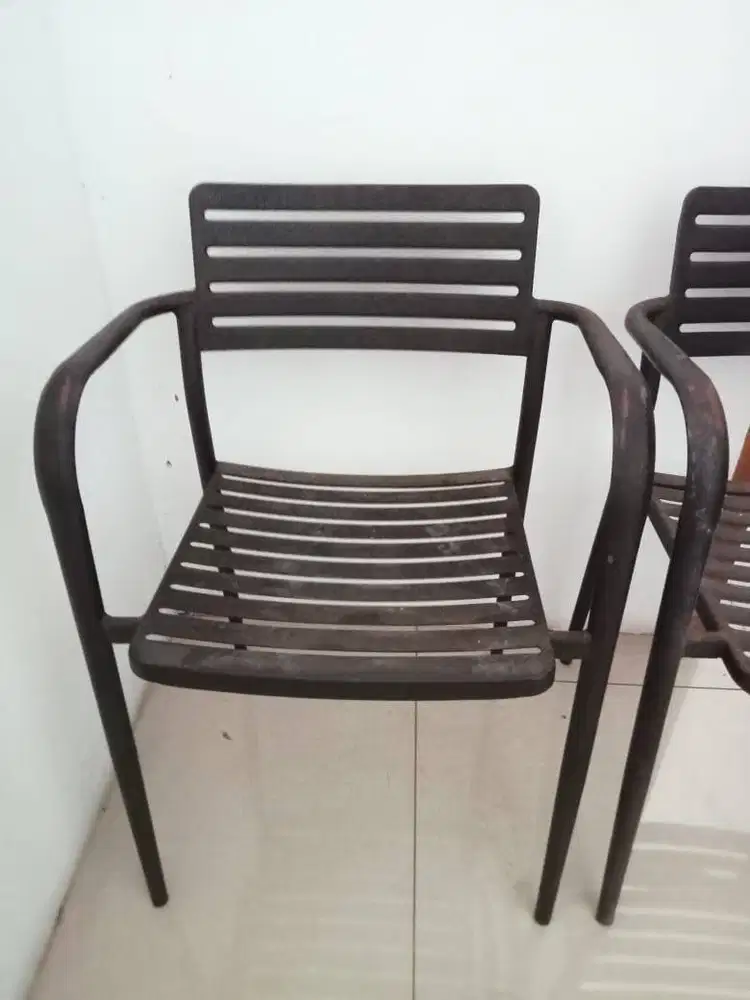 Kursi Besi Cafe / Taman