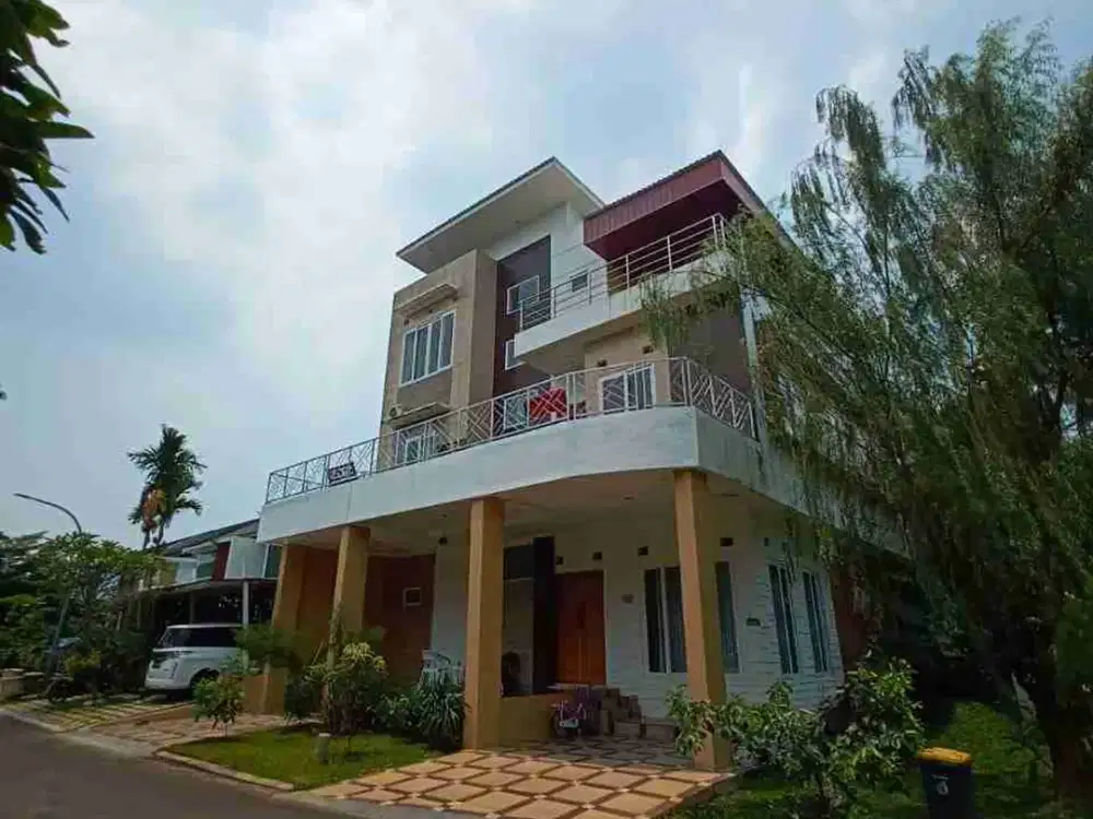 JUAL RUMAH CITRA GRAN CIBUBUR SHM BANGUNAN 3 LANTAI SHM FURNITUR POSISI HOEK RAPI SIAP HUNI