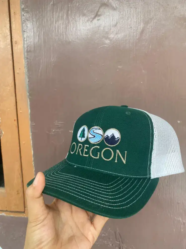 Topi trucker second