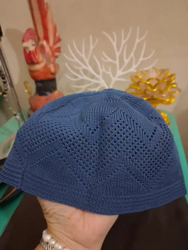 Topi peci rajut warna biru 
Topi rajut motif zig zag 
Limited edition