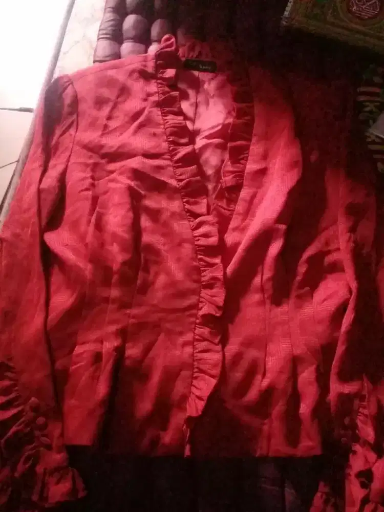 Blazzer wanita merah