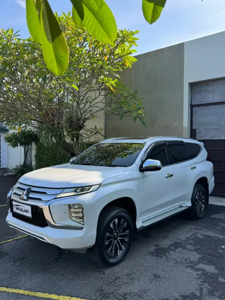 Mobil Mitsubishi Pajero Dakar 4x2