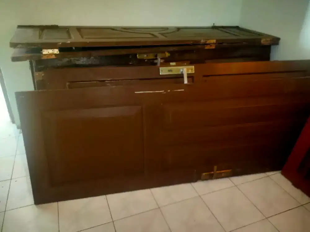 Pintu dan Trali Meranti Second