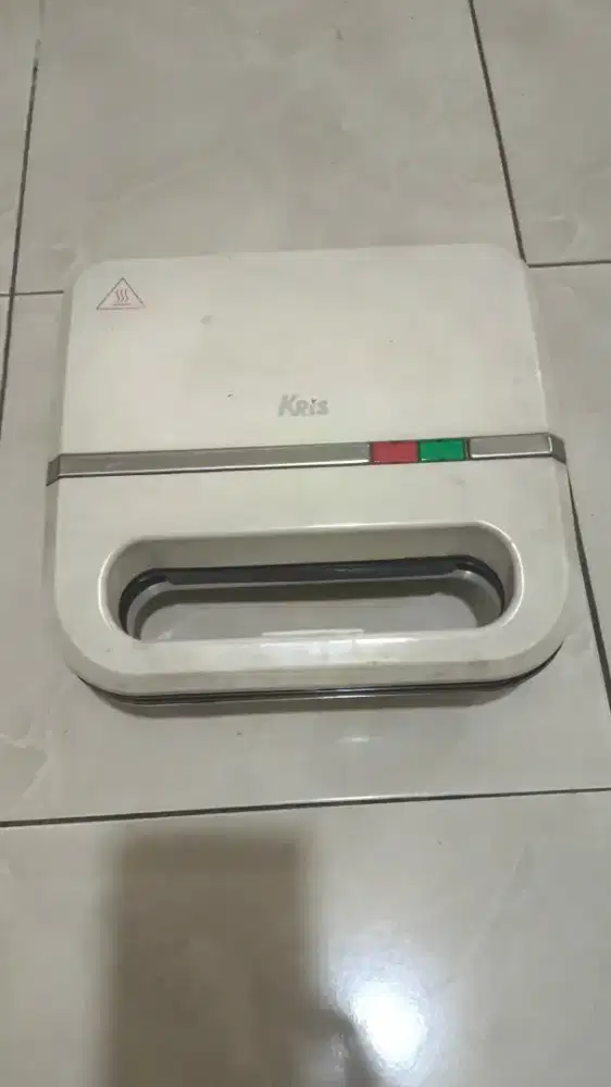 Pemanggang Roti Kris