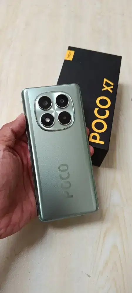 Poco X7 5g ram 8/256g layar lengkung mulus