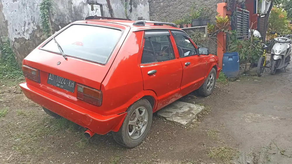 Daihatsu Charade 1981 Bensin