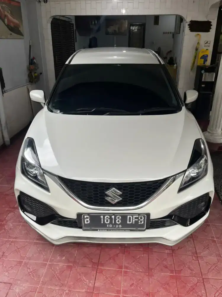 Cash Suzuki baleno 2021 matic putih low km