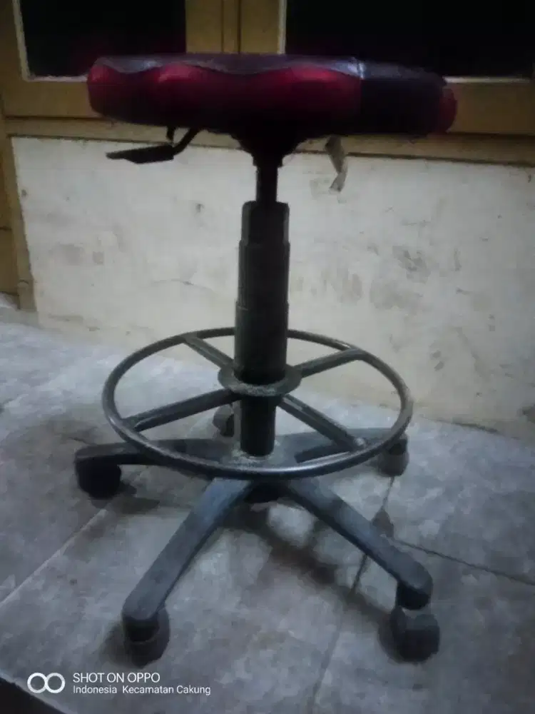 Jual bangku putar