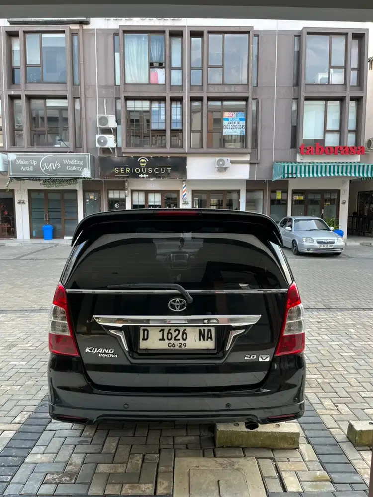 Toyota Kijang Innova 2013 Bensin