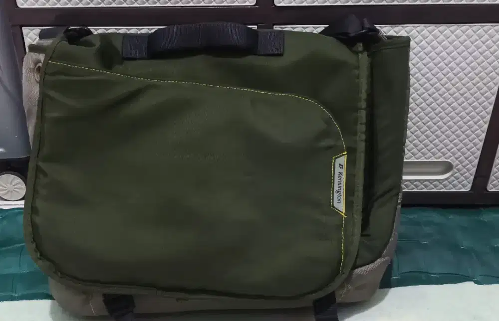 Kensington Contour Cargo, 
ransel Daddy Yankee The Big Boss