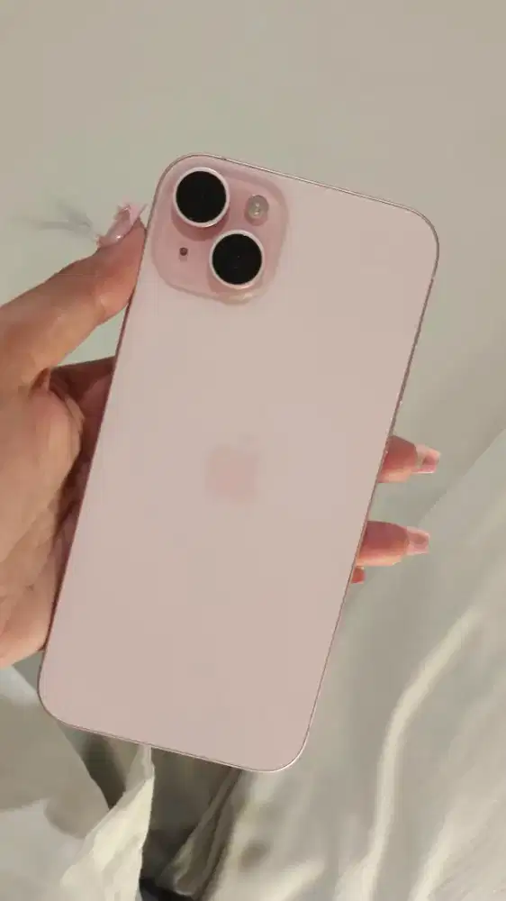 iphone 15+ inter